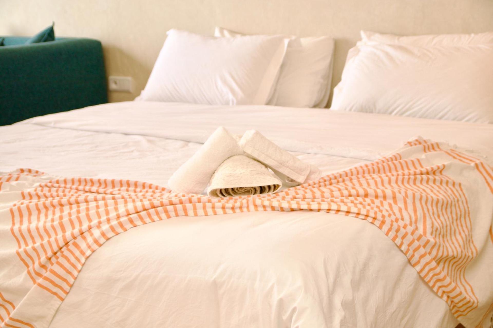 Apartamento Amwaj Appts Mirleft Exterior foto